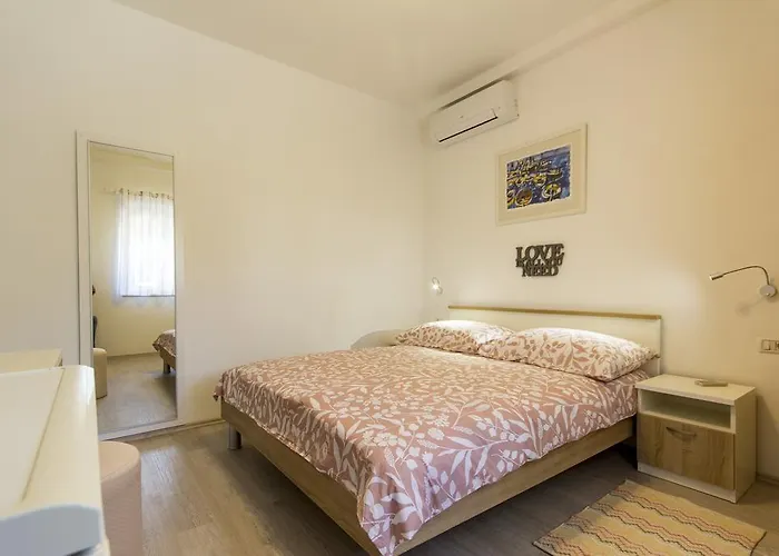 Vilena 게스트하우스 메덜린